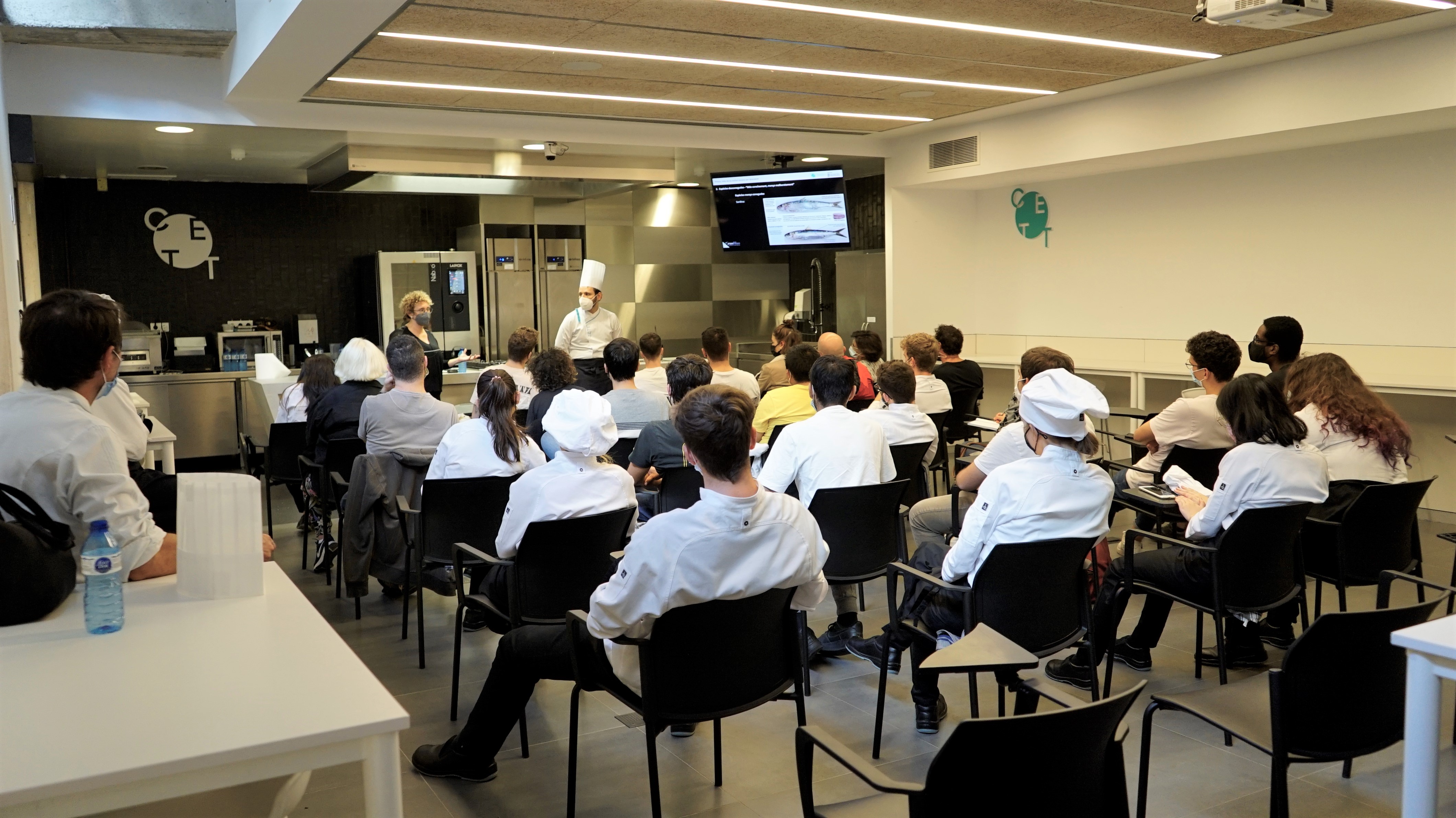 Fotografía de: Un taller sobre pescados poco conocidos, propuesta del CETT-UB y GranBlau en la Semana de la Alimentación Sostenible | CETT